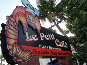 Le-Petit-Cafe-image-10